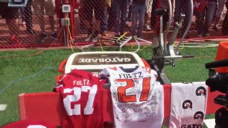 WATCH: Illinois players emotionally present Nebraska with Sam Foltz tribute jersey