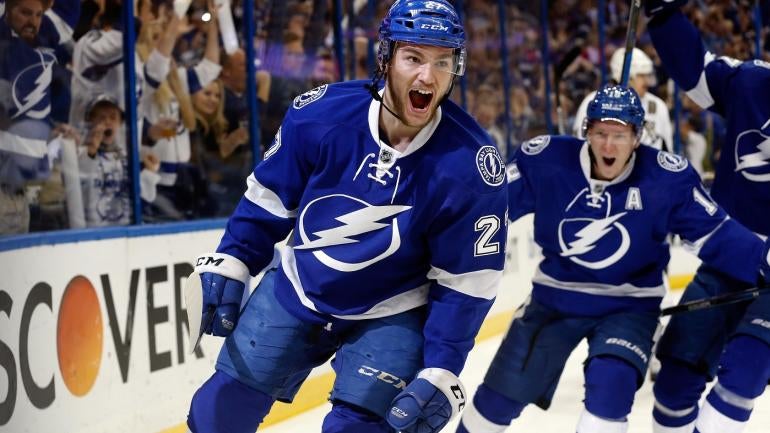 In attempt to bolster offense, Canadiens trade for Lightning's Jonathan Drouin