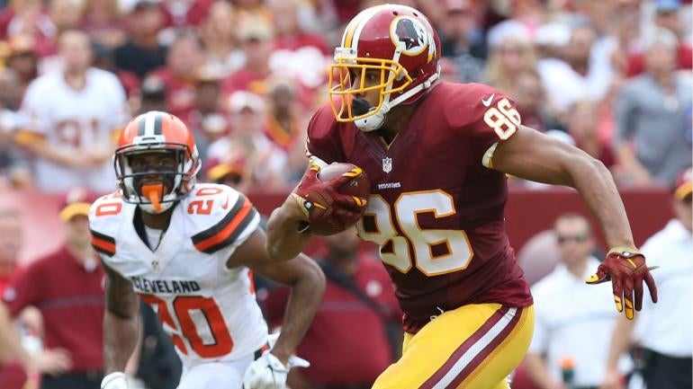 Redskins evaluating star tight end Jordan Reed for another concussion