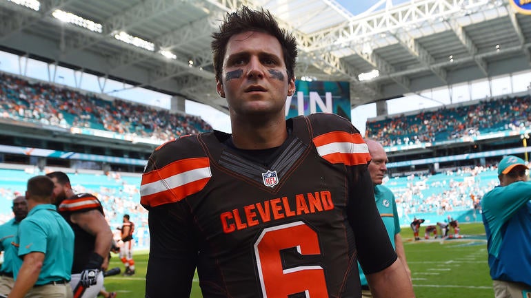 Hue Jackson: Browns' QB competition is open but Cody Kessler gets first shot