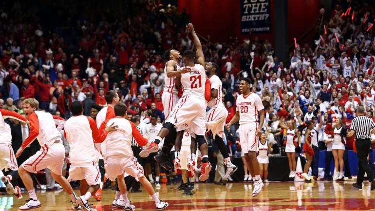 Dayton's Cunningham has surgery for gruesome ankle injury, could miss season