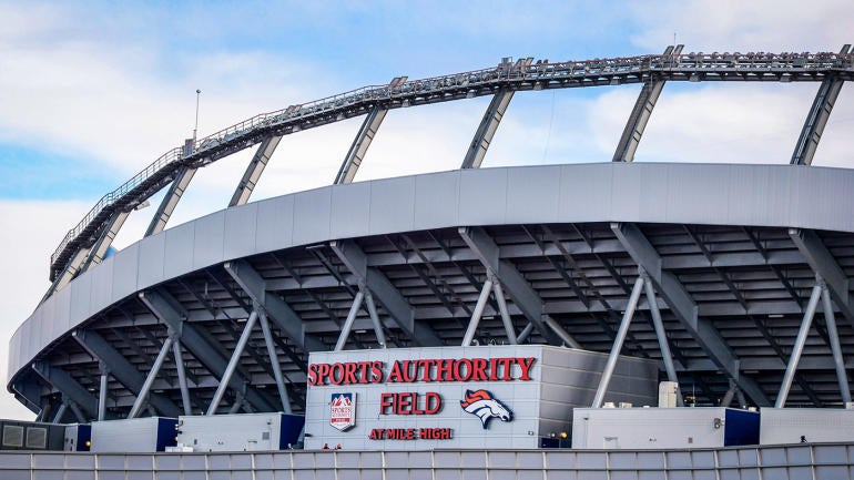 Fan dies after falling over stairway railing at Texans-Broncos game