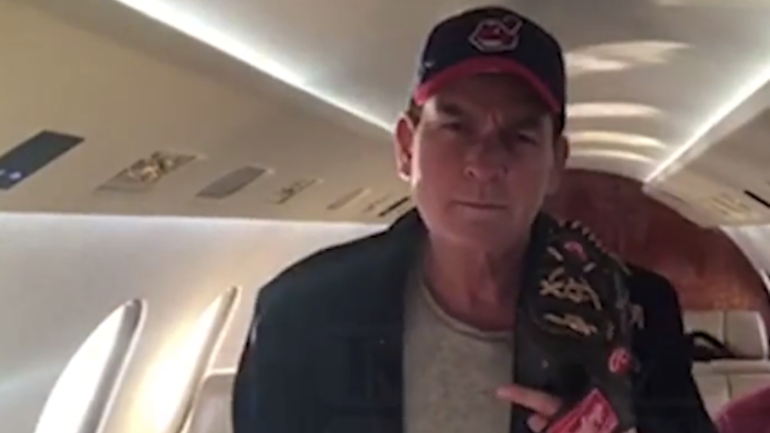Cubs-Indians World Series: Charlie Sheen shows up to Game 7 as Rick Vaughn - CBSSports.com