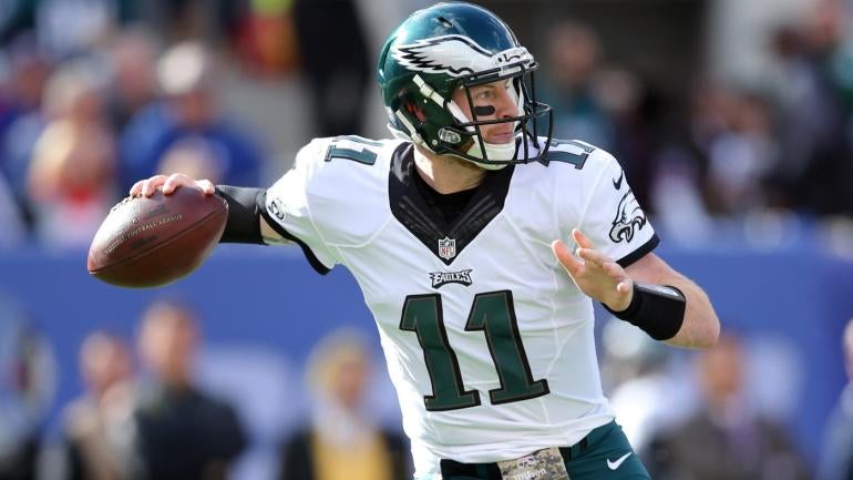 Carson Wentz becomes first QB of 2016 season to throw INTs on first two drives