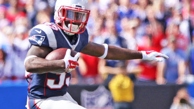 Patriots activate Dion Lewis and somehow become even more dangerous