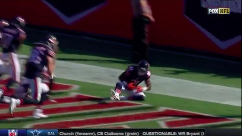 Bears-Bucs highlights, score: Watch Jay Cutler toss Hail Mary TD to end awful half