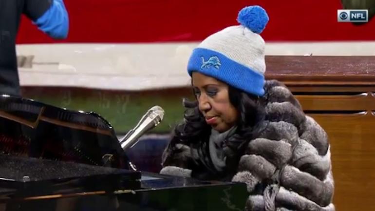 LOOK: Aretha Franklin's insanely long national anthem causes Twitter meltdown