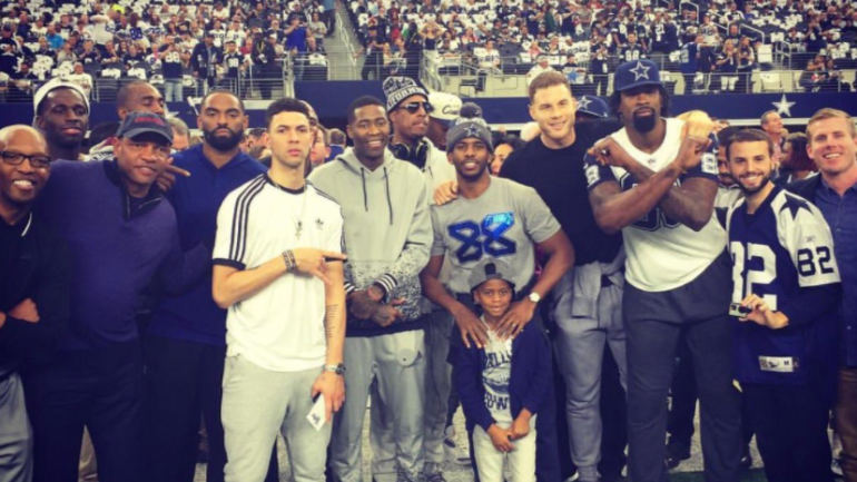 Who knew Clippers star Chris Paul was such a big Dallas Cowboys fan?