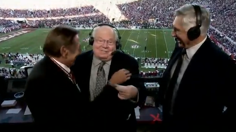 WATCH: Joe Namath visits the CBS Sports broadcast during the Iron Bowl