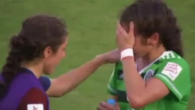 WATCH: USA soccer player consoles her crying twin sister who plays for Mexico