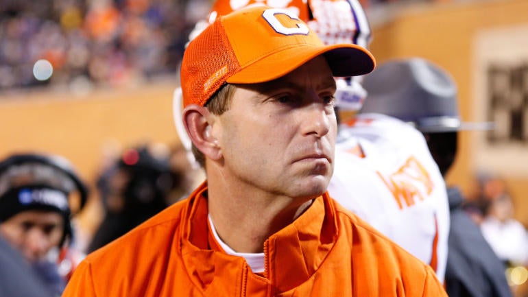 Dabo Swinney apparently told recruit that Urban Meyer is on back end of career