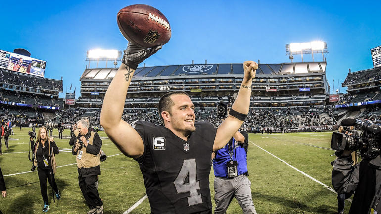 2016 NFL MVP race: Can Dak Prescott, Ezekiel Elliott catch Tom Brady, Derek Carr?