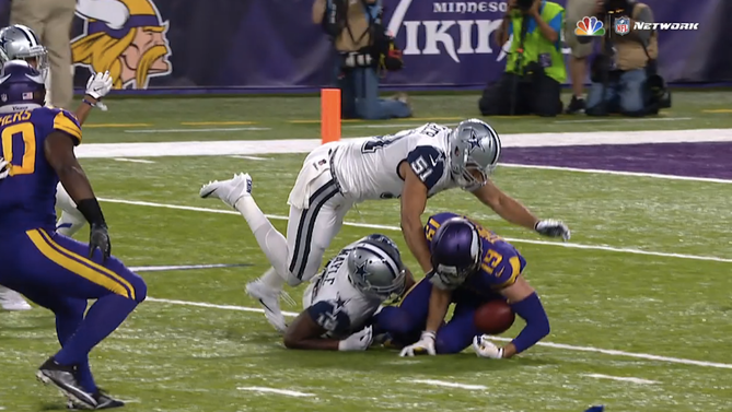 thielen-fumble-dal-min.png