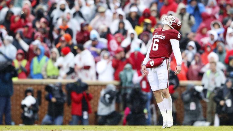 Oklahoma quarterback Baker Mayfield says he's returning for 2017 season
