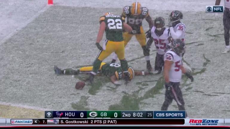 WATCH: Randall Cobb scores a TD and then celebrates by making a snow angel