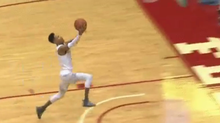 WATCH: Dayton inexplicably misses four easy layups against D-II Saint Joseph's