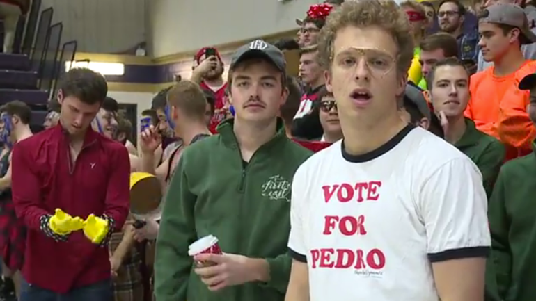 WATCH: Taylor University celebrates Christmas with 'Silent Night' tradition
