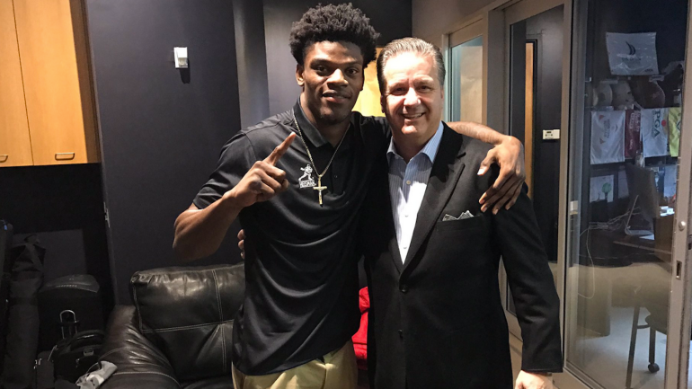 LOOK: John Calipari has picture made with Heisman Trophy winner Lamar Jackson