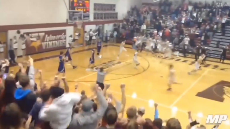 WATCH: Three dramatic makes make up insane finish to basketball game