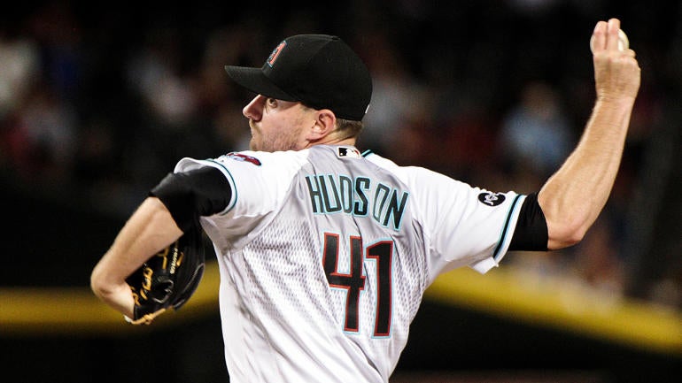Report: Pirates sign reliever Daniel Hudson to two-year, $11M deal