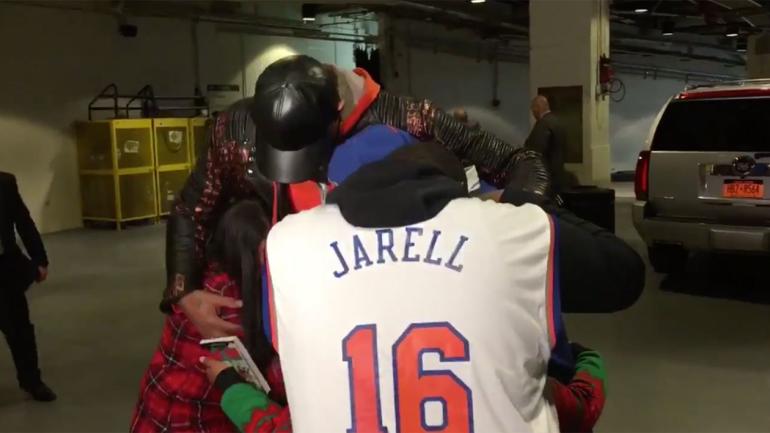 Carmelo Anthony makes Christmas special for young Knicks fan with cancer