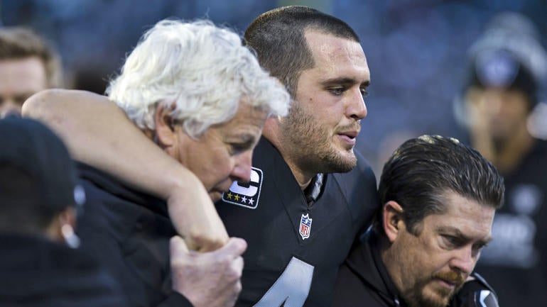 Derek Carr reportedly out 6-8 weeks, door possibly open for a Super Bowl return