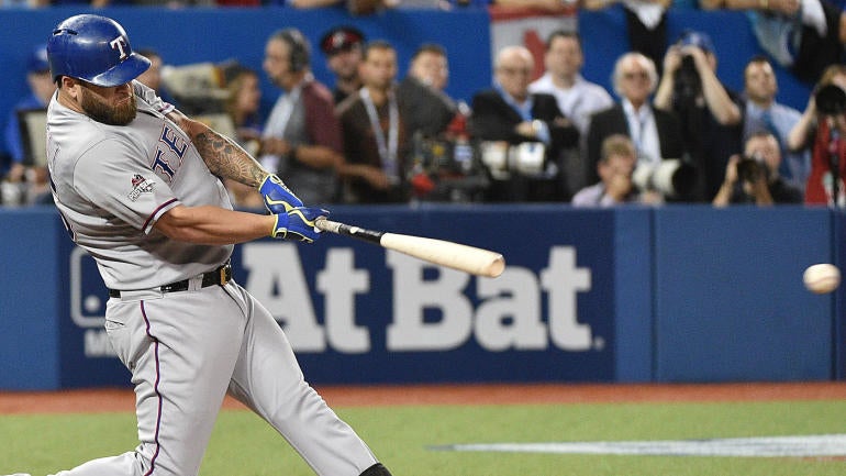 Free agent Mike Napoli and Texas Rangers reportedly agree to one-year deal
