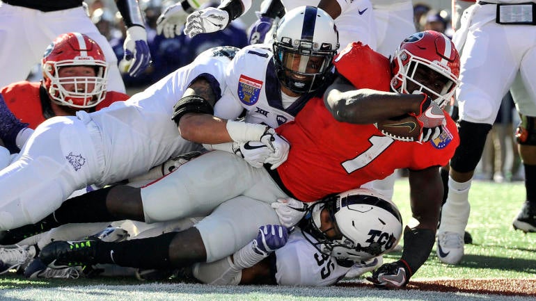 Liberty Bowl score: Nick Chubb, Sony Michel carry Georgia to victory