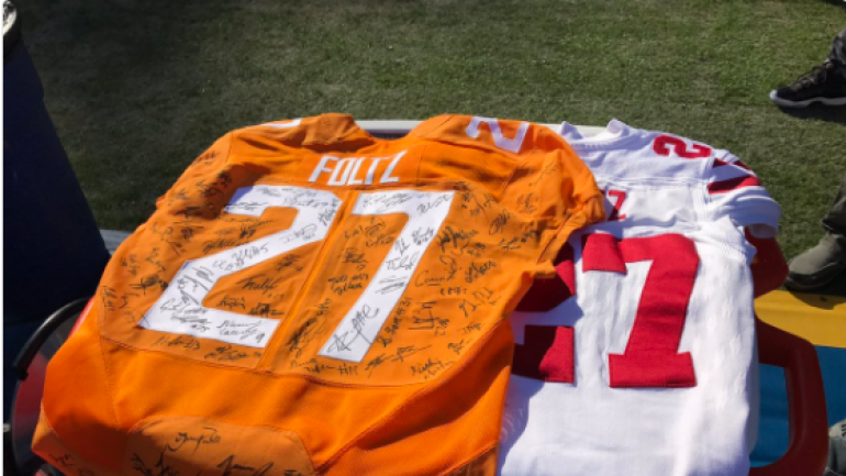 LOOK: Tennessee caps off Nebraska's year of honoring Sam Foltz with signed jersey