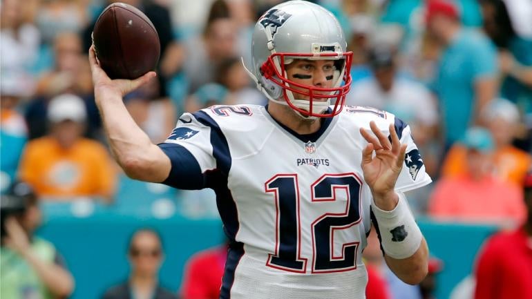 Tom Brady moves past Dan Marino for fourth-most passing yards in NFL history
