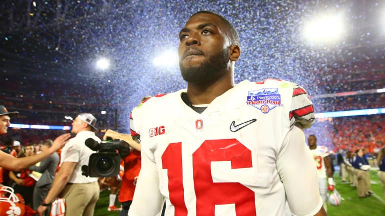 Ohio State QB J.T. Barrett to return in 2017 for senior season