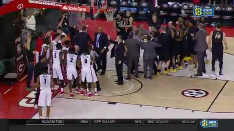WATCH: Georgia, Missouri get into bench-clearing scuffle involving players, coaches