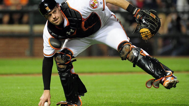 MLB Hot Stove rumors: Angels 'considering making a run' at Matt Wieters