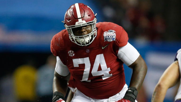 Cam Robinson leads three Alabama juniors declaring for 2017 NFL Draft