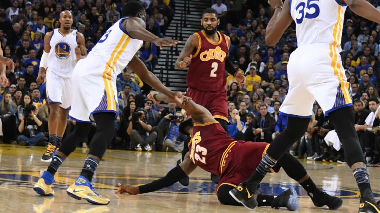Tyronn Lue is still unhappy with Draymond Green's flagrant foul on LeBron James