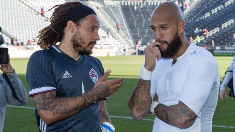 Tim Howard questions passion of foreign-born U.S. players, teammate doesn't like it