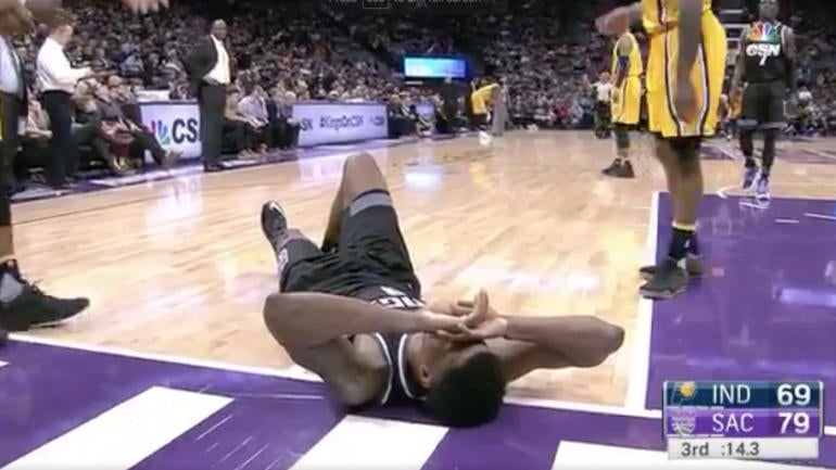 VIDEO: Kings' Rudy Gay tears Achilles tendon, is carried off court