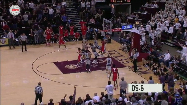 WATCH: Game-clock mishap at Texas A&M saddles Georgia with last-second loss