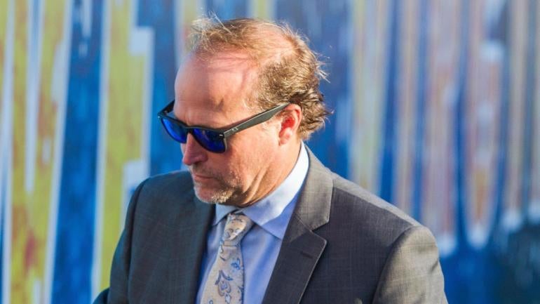 Matthew McConaughey draws hair inspiration from Dana Holgorsen