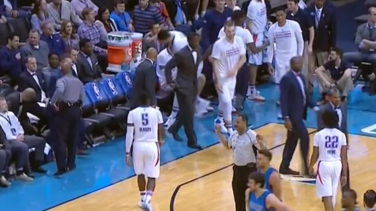 WATCH: Enes Kanter punches chair, Thunder reportedly fear he broke his hand