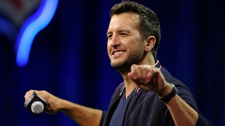 2017 Super Bowl national anthem: Luke Bryan to sing the 'Star Spangled Banner'