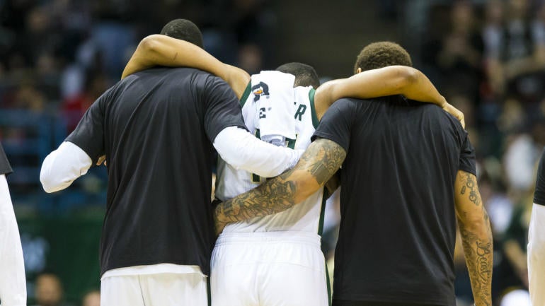 Fantasy Basketball: Jabari Parker injury reaction, replacement ideas