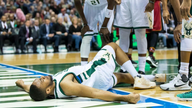 Bucks' Jabari Parker has torn ACL, will miss 12 months of basketball
