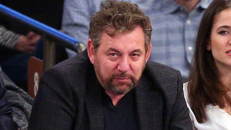 Twitter rips Knicks owner James Dolan for banning Charles Oakley from MSG