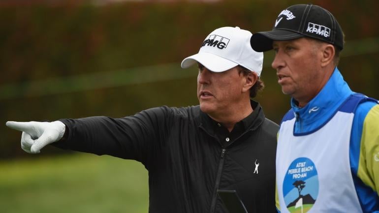 Phil Mickelson thanks Monterrey Peninsula members for letting pros have course