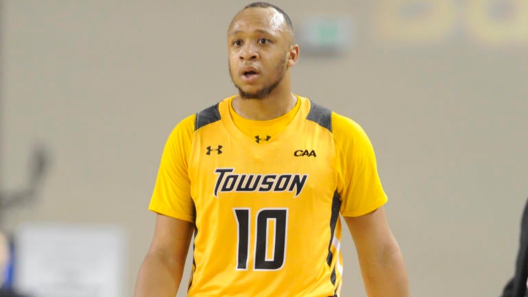 Towson player John Davis shot in knee during drive-by shooting