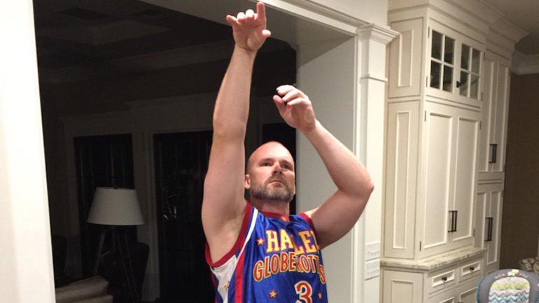 David Ross announces he's coming out of retirement ... with the Harlem Globetrotters