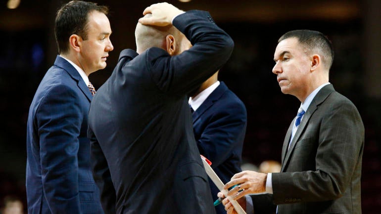 Maine player breaks his teammate's jaw because he wouldn't turn his music down
