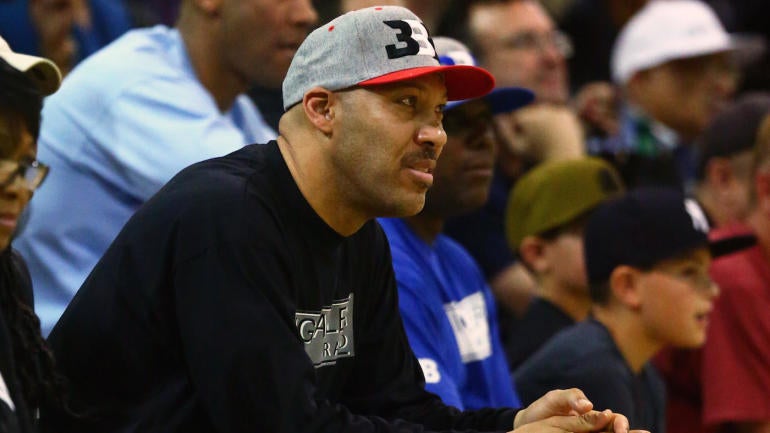 Report: Nike, Under Armour, Adidas pass on endorsing Lonzo Ball because of LaVar Ball