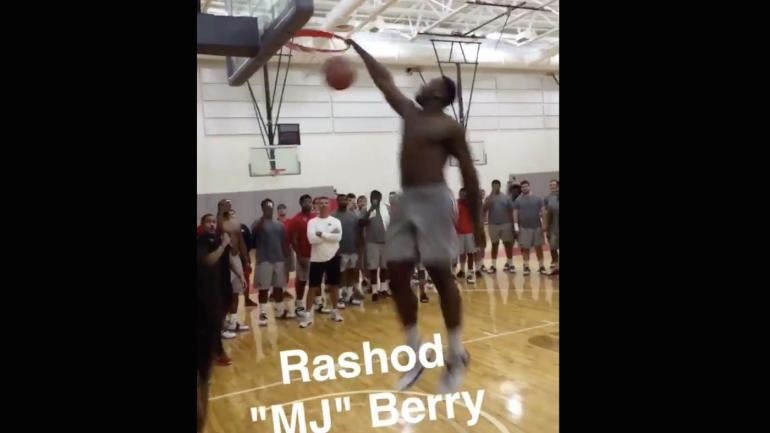 WATCH: Ohio State football gets new LeBron shoes, tests them with dunk contest